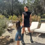 Anaïs Camizuli Instagram – Main dans la Main pour Toujours, je te le promets 🦋💙