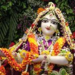 Anagha Bhosale Instagram - Flower Festival Darshan on 6th January 2024 #iskcon_chowpatty #iskcontemple #mumbai