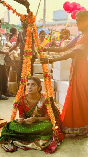 Ananya Nagalla Instagram - 🙏🙏

Costume by : @kushalethnix 

 #medaramjathara2024 #ananyanagalla #sammakkasarakka