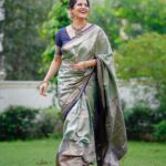 Anasuya Bharadwaj Instagram - I 🐝🍀in me! ☺️ Look,Blouse design & Styled by @rishi_chowdary Saree @sribalajishoppingmall Blouse @ithiofficial MUA @ram_skintone_makeup HSA @telusivakrishna Accessories @bcos_its_silver PC Team @valmikiramuphotography Celebrity Management by @kalyansunkara @umediaentartainments