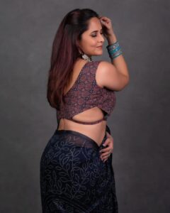 Anasuya Bharadwaj Instagram - Love to hate me, praise me, shame me Either way you talk about me (Oh-oh) Watching me (Oh-oh) I ain't watching you (watching you) (Oh-oh) What you see? (Oh-oh) I hope you like the view (check it out) (Oh-oh) Best believe (Oh-oh) You'll never get into me (Oh-oh) All these words (Oh-oh) run through me Ooh, baby, you (yes, you) I can feel you hatin' on me Ooh, baby, you (yeah, you) I'm glad to be your inspiration Who, baby, who's (guess who?) The topic of your conversation? I am (I am) 😎 MUA: @makeupbysiva 💄 HSA: @telusivakrishna 🪮 Saree : A gift from my In-Laws 😇 Blouse: @rakeshearneofficial 🙂 PC: Team @valmikiramuphotography 📸