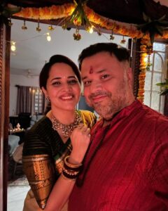 Anasuya Bharadwaj Instagram - Love. Lights. Happiness. ♾️❤️🪔✨🧿 #Diwali2023 🪔✨