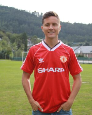 Ander Herrera Instagram - I ❤️ classic football shirts