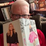 Anderson Cooper Instagram - WOW! @kellyripa’s new book is soooo good! It’s really, really funny, sharply written, intimate, and revealing. She calls it a “not-memoir,” and says it’s “long-winded short stories,” but there’s nothing long-winded about it. Her writing moves at hilarious, break-neck speed through the twists and turns of her life on-screen and off. I’ve been friends with Kelly for nearly 25 years, and have always marveled at her talent, but I had no idea she could write like this. She makes it seem easy, but that shows you how good a writer she is. It ain’t easy at all. I’m blown away! Congratulations Kelly! You knocked it out of the park. (why am i using a sports metaphor?) I’m so proud of you!
