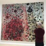 Anderson Cooper Instagram - Tonight on @60minutes I profile the extraordinary artist #MarkBradford, who makes abstract paintings out of layers of paper he cuts, power washes and sands. He didn’t sell his first painting till he was nearly 40. Back then he was still working as a hair stylist in his mom’s beauty shop. Now at 57, he is widely considered one the most important and influential American artists. @hauserwirth