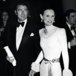 Anderson Cooper Instagram - Happy 95th Birthday to my mom, @gloriavanderbilt. Still painting everyday @gloriavanderbiltstudio. Still dreaming and creating, still believing the next great love is right around the corner. Who knows? Maybe she is right? I love you, Mom.