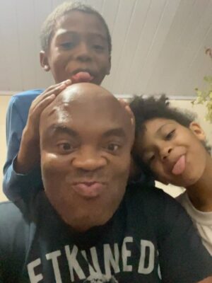 Anderson Silva Instagram - Gabizinha e Enzo  Meus sobrinhos ,dois lindos!!! Amo vocês…
Muito bom  está nostalgia de voltar para casa e ver o quanto estão lindos…