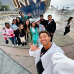 André Luiz Frambach Instagram - Só pra fechar a fileira com @universaldestinationsbrasil e que fique claro que ainda tenho uma coleção inteira de fotos hahahahahaha. 2 dias incríveis 💥🌎