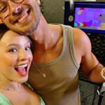 André Luiz Frambach Instagram - Larissa Manoela e André Luiz Frambach dublam personagens especiais em Peppa: Festa no Cinema 🥳 Todos estão convidados para a festa com estreia no dia 08 de fevereiro nos cinemas 🍿(link pra compra de ingressos nos Stories)