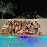 André Luiz Frambach Instagram - 2023 foi um ano cheio de aventuras acima de tudo, um ano com muitos desafios, porém, um ano com muitas conquistas e realizações: ano do meu casamento, ano de 2 filmes no cinema nacional, ano que voltei pros palcos, ano que perdi uma irma(loira), e uma filha( meguinha) ano que realmente por diversos momentos fez a gente querer rebater, provar a verdade, mas que ensinou que acima de tudo precisamos ter AMOR, companheirismo, compreensão e força! Força pra passar por tudo e permanecer unido, força pra não se importar com as mentiras e falácias e força pra conseguir seguir em frente realizando tantos sonhos!! Que 2024 seja repleto de desafios tbm, porque papai do céu só dá uma cruz pra quem consegue carregar, e levo esse 2023 com o MAIOR AMOR DO MUNDO! EU CASEEEEI ❤️❤️💥💥💥