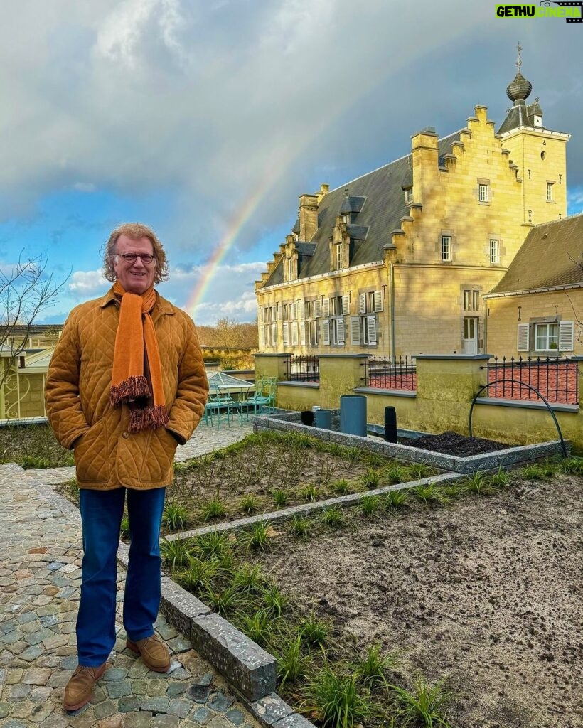 André Rieu Instagram - I'm looking forward to playing in Bahrain and France again!