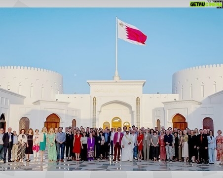 André Rieu Instagram - Yesterday we had the honor to visit His Majesty King Hamad bin Isa Al Khalifa from Bahrain at the Sakhir Palace 🇧🇭 We can’t wait to perform at the @aldana_amp tonight!