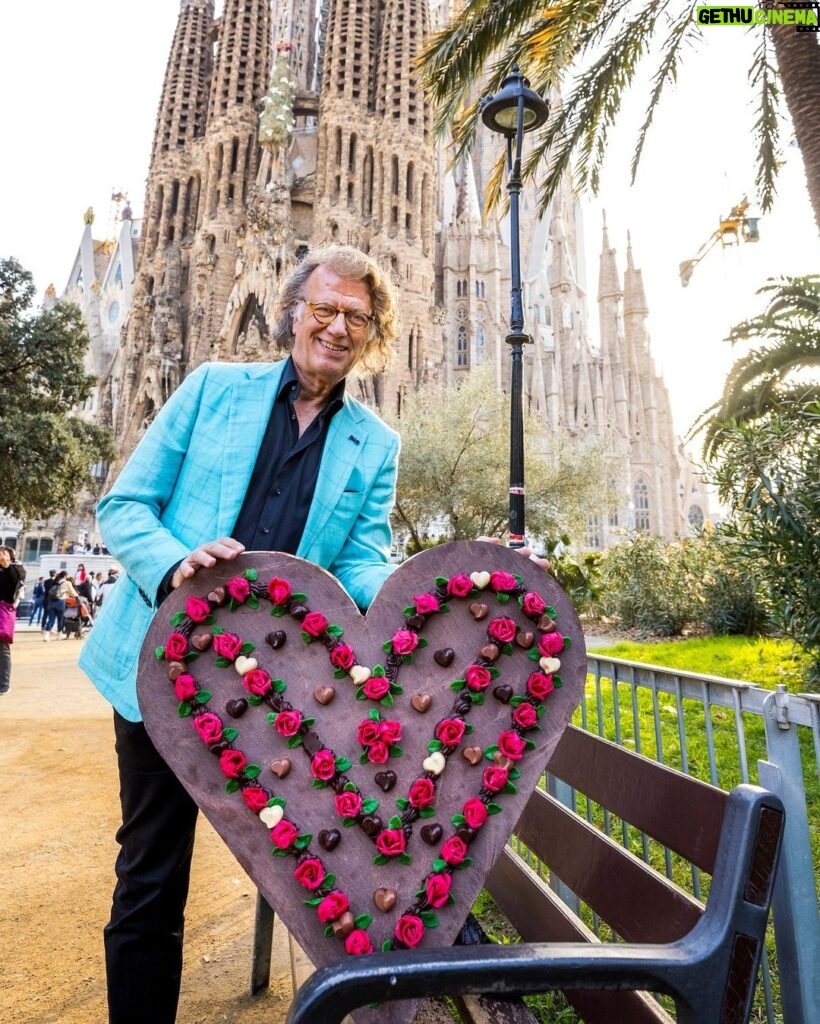 André Rieu Instagram - ❤ This Valentine's Day, set the mood for love with these romantic playlists, albums and videos: lift.bio/andrerieu (Link in bio) Get cozy, press play, and let the romance begin! 🎶 Sagrada Família, Barcelona, Spain