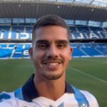 André Silva Instagram - 🏟️ ¡@andresilva9 ya conoce su nueva casa! #AndréTxuriUrdin | #AurreraReala Reale Arena