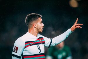 André Silva Instagram - Um jogo difícil, mas com muita luta conseguimos sair com um ponto 💪
Estamos preparados para domingo para conseguirmos marcar de vez a presença no mundial do Catar!