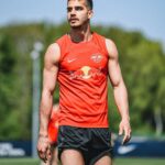 André Silva Instagram - Work hard and stay positive 🤷‍♂️
