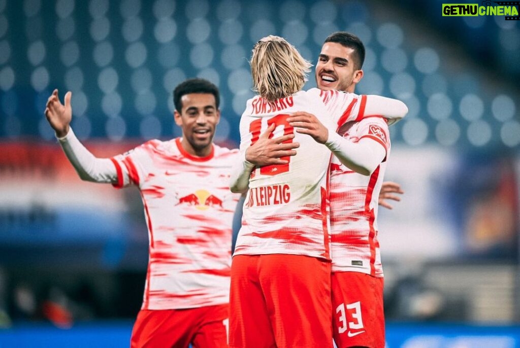 André Silva Instagram - We made it! It’s an important win for us tonight and we won’t stop fighting for more 💪 Red Bull Arena