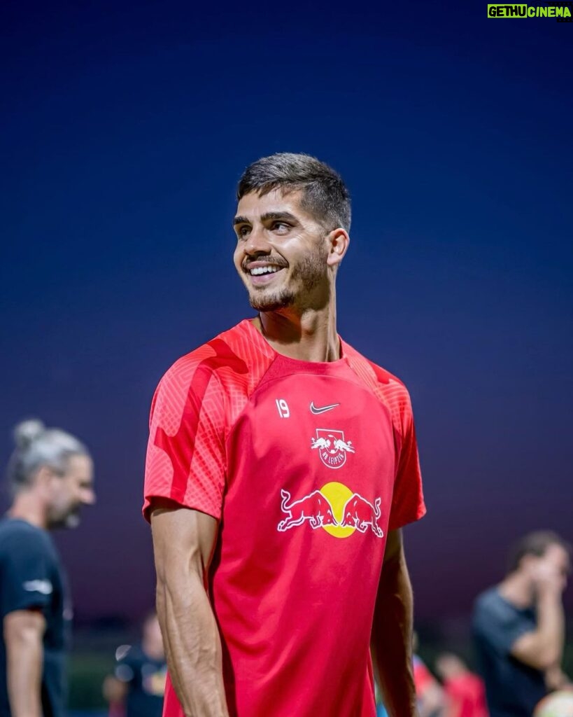 André Silva Instagram - Enjoying the last days in Abu Dhabi ⚽️ Abu Dhabi, United Arab Emirates