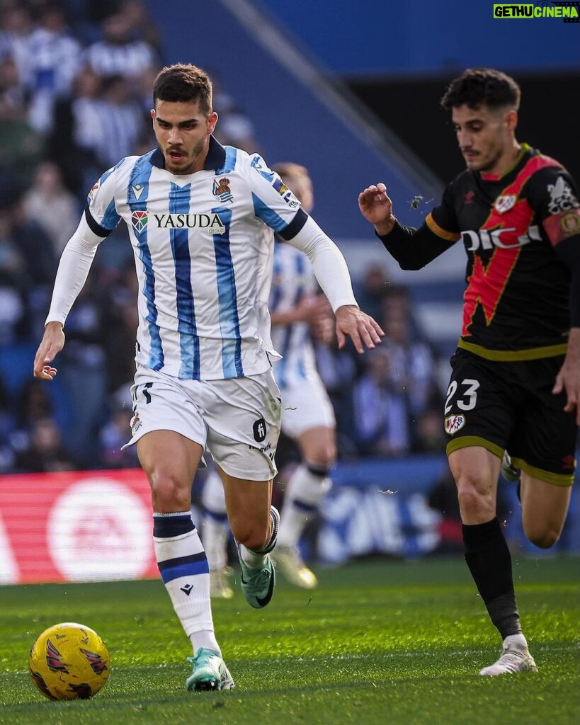 André Silva Instagram - Siempre en busca de más! Seguimos unidos con la misma ambición! @realsociedad