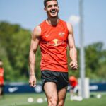 André Silva Instagram - Work hard and stay positive 🤷‍♂️