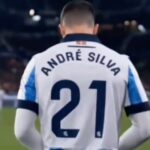 André Silva Instagram - A brindar às conquistas, aprendizagens e boas vibrações de 2023! Que 2024 nos traga ainda mais motivos para sorrir 🥂✨ Celebrating achievements, lessons, and good vibes in 2023! May 2024 bring us even more reasons to smile 🥂✨