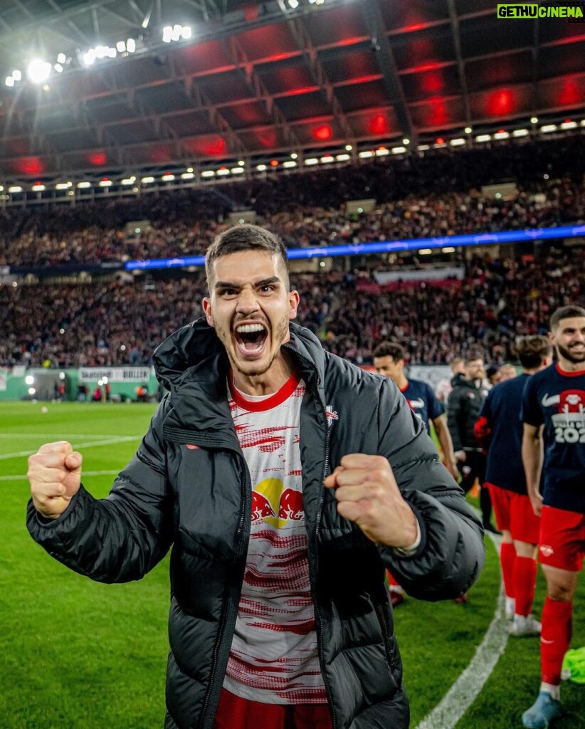 André Silva Instagram - 🇵🇹 Portuguese all-time top scorer in the @bundesliga! Leipzig, Germany