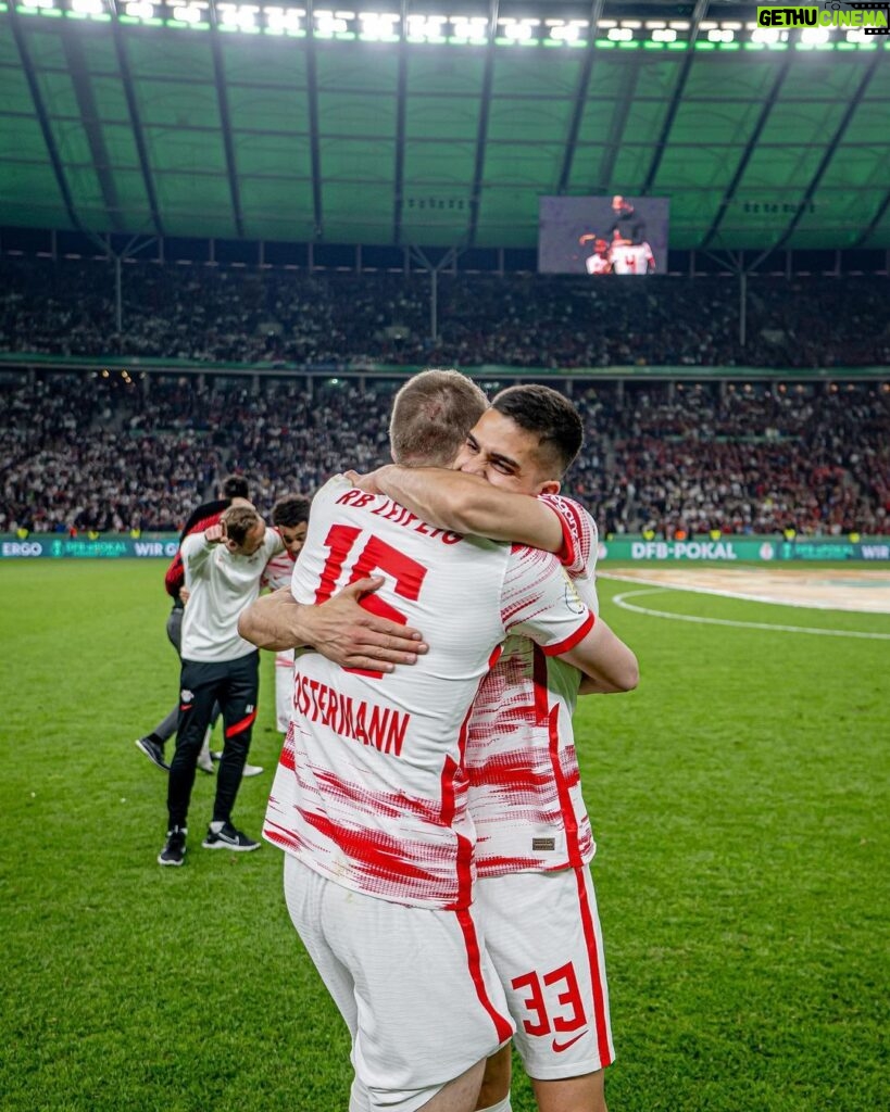 André Silva Instagram - 🇵🇹 Portuguese all-time top scorer in the @bundesliga! Leipzig, Germany