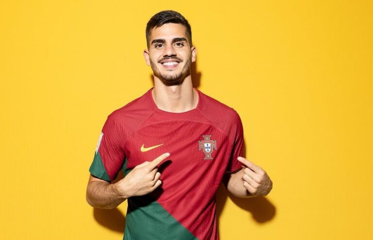 André Silva Instagram - O sonho começa hoje! 🇵🇹 @fifaworldcup @portugal Qatar - Doha