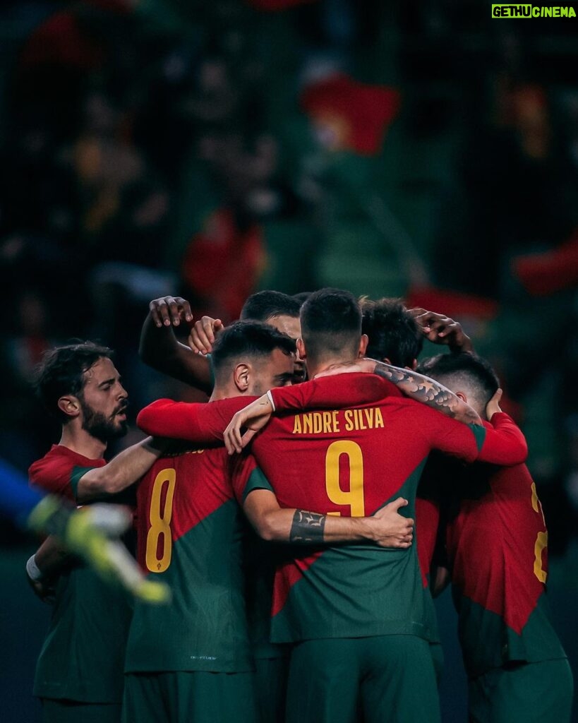 André Silva Instagram - Preparados para o Mundial 💪 Portugal