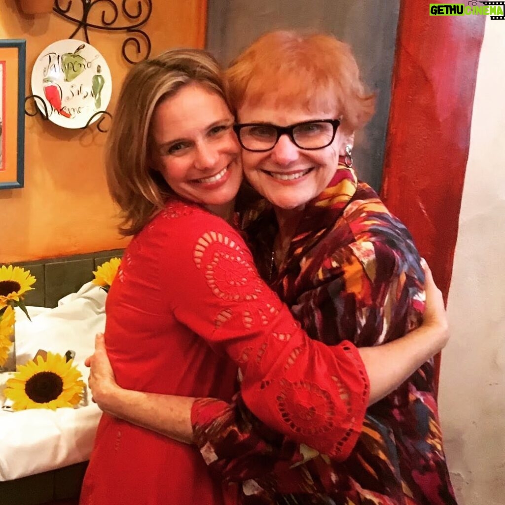 Andrea Barber Instagram - My beautiful mother, Sherry Barber, passed away a few days ago after almost four years of battling Pulmonary Fibrosis. She was surrounded by my dad, my brothers, and me. I held her hand as she took her last breaths. It was heartbreaking and beautiful all at the same time. Many of you met her in the audience of Fuller House tapings. She had the loudest and most distinctive laugh. Every once in a while I would break character because I couldn’t help but smile when I heard it. I’m still trying to make sense of how to live in a world without my mom. I find myself instinctively reaching for my phone to text her a picture or write her an email to describe a funny grandkid anecdote. That was our greatest connection - through words and writing. And *nothing* could take that away - not a pandemic, not distance, not an illness. I still write to her almost every day, and I know she is reading, up there somewhere. But it is gutting to no longer see a response in my inbox. She was my greatest comfort in life - from the time I was a little girl waking her up in the night because I had a stomach ache, to when I was an overwhelmed new mom with a colicky newborn, to the times when I sank into my deepest depressions. She was always there to hold me. There is no other person, medicine, or tonic that even comes close to the comfort and peace my mom gave me. I’m not quite sure how to get through the loss of her without...her. I’m trying to find my way. She was simply luminous. She brightened the world around her with her love, her laughter, her wit, her smile, and her care for others. I miss her so much. So, so very much. ❤️