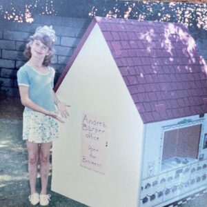 Andrea Barber Instagram - Today I turn 45. 🥳

Every year my mom takes a picture of me wearing the “birthday crown,” which is the same crown she wore the night she was crowned Prom Queen in high school - also coincidentally, the same night my dad proposed to her 60 years ago! 💍 

This is my first birthday without her. Today I’m filled with gratitude for her, this tradition she started 45 years ago, and all of these priceless pictures. What a gift! The last thing she gave me was this crown. I promised her I would solder the parts that have come loose and keep it safe forever. 💞👑

Thanks, Mom. I miss you. 💫