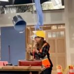 Andrea Barber Instagram - Tell me you’re on a @nickelodeon show without telling me. 😏 New episode of That Girl Lay Lay tonight! @nickthatgirllaylay 🦺 🔨 🪣