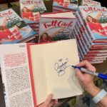 Andrea Barber Instagram - Holiday shopping is kicking off and @barnesandnoble has just shared amazing news: hand-signed copies of FULL CIRCLE will be available at B&N stores and online at BN.com/SignedEditions starting TOMORROW, Saturday, 11/16! #BNSignedEditions