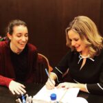Andrea Barber Instagram - My very first book signing as a published author and I couldn’t have asked for a better night! Dream come true right here. ❤️💫 Reading aloud passages from my book to a crowd of supportive friends and fans alike is a moment I’ll never forget. I loved meeting each one of you and connecting with our shared experiences. We are one tribe and I love you all. ❤️ #fullcircle Barnes & Noble Upper West Side