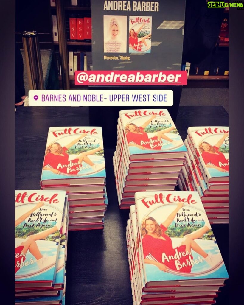 Andrea Barber Instagram - My very first book signing as a published author and I couldn’t have asked for a better night! Dream come true right here. ❤️💫 Reading aloud passages from my book to a crowd of supportive friends and fans alike is a moment I’ll never forget. I loved meeting each one of you and connecting with our shared experiences. We are one tribe and I love you all. ❤️ #fullcircle Barnes & Noble Upper West Side