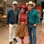 Andrea Barber Instagram - Get ready for a hoe down show down! On an all new episode of THAT GIRL LAY LAY, tonight THURSDAY at 7:30p on @nickelodeon! 🤠💃🐴