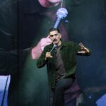 Andrew Schulz Instagram - DUBLIN. You were glorious. Lower deck party on the Titanic vibes. Chefs Kiss 🤌 #TheLifeTour Manchester see you Sunday for 2 shows 💪 Pub fever dream brought to you by @valafilms Dublin, Ireland