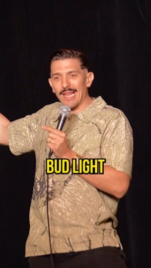 Andrew Schulz Instagram - BUD LIGHT’S TRANS AD WAS PERFECT… 

#TheLifeTour 

America I’ve missed you.. 😎

Great edit @chifftie 🔥