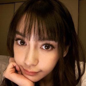 AngelaBaby Thumbnail - 185.4K Likes - Most Liked Instagram Photos