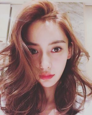 AngelaBaby Thumbnail - 209.8K Likes - Most Liked Instagram Photos