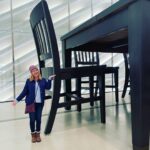 Angela Kinsey Instagram - Mostly how I feel walking through life. 😂 #shortpeopleproblems Such a fun mommy/daughter date today at the @thebroadmuseum ! 📸by Isabel *more of our day at the museum in my stories ❤️