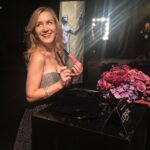 Angela Kinsey Instagram - Tuesday random photos: 1. Orange poppyseed cake by @joshuasnyder using oranges from our tree! 2. Digital clutter find. Backstage at the @sagawards 3. Something I said on @bbbaumgartner ‘s podcast today. 😂 4. 🩷🌹 5. St. Louis airport did not disappoint!