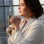 Angelica Panganiban Instagram - Kailangan ko lang magpasalamat sa mga tao na bumuo, walang nagawa at kumilos na lang, kasabay namin tumalon, tumakbo at ginamit ang lahat ng kapasidad nila mabuo lang ang mga hiling namin sa araw na ito. Thanks to my little sisters @abbywhale @alyannaquino for making the most beautiful DIY wedding arch. Sabi ko, hindi ko kailangan ng flowers sa aisle, wala ng mga ganon ganon. Gusto ko lang ng arch with red roses. And they delivered 100% ❤️ @andoyr1973 kasama ka namin simula umpisa hanggang ngayon sa panibagong simula. Magkasama tayong umiiyak noon, mula sa concert ni adele, sa pag nood ng mga teatro umiiyak tayo, kahit volleyball iniiyakan natin. Ngayon, umiiyak ka pa rin sa kasal ko, pero ibang luha na ‘to. Mahal na mahal ka namin. Salamat sa lahat lahat. Alam mo na kung ano ang mga yun. My brother kimmy @apa112 !!! Thank you for securing this venue even if its new years eve. Helping gregg with his suit, gregg’s grooming 😉 For getting the party bus, for booking the karaoke. For getting the drinks and most of us drunk. We’ll be supporting your new business “the wedding coordinator” 😬 Momsy bels and momsy kimmy @bela @chinitaprincess wala man sa plano ang pag arrive niyo sa LA, pero yun na yata ang pinaka masayang parte ng wedding. From our very wholesome bachelorette na iyak lang tayo ng iyak with more more laughter din ( lakas maka baliw yes ) salamat sa pag provide ng dream wedding cake ko. Sa flowers na ang lakas maka soft girl. Pakiramdam ko, hindi lang ako kinasal kay gregg, kinasal din ako sa inyong dalawa 🥲 pang habang buhay na ‘to. Love you both 💛💛💛 To my hype girl @mikkamarcaida salamat sa paulit ulit na tanong kung kinakabahan ako, hindi nakatulong. 😂 pero seryoso, noon pa man noon na noon pa! Single pa ko, nag uusap na tayo na ikaw ang gagawa ng make up ko pag kinasal ako. Salamat at tinupad mo pangarap ko. Inikot mo ang mundo makarating ka lang sa araw ng kasal namin. Hindi ko to makakalimutan kahit makakalimutin na ko ngayon. We love you!! To my family here in LA, mula noon wala kayong pagkukulang sa pag aalaga sakin kapag nandito ako. Ngayon, hindi na lang ako inaasikaso niyo. Kasama na si gregg and beanie. Love you guys ❤️❤️❤️ #123123 Los Angeles, California