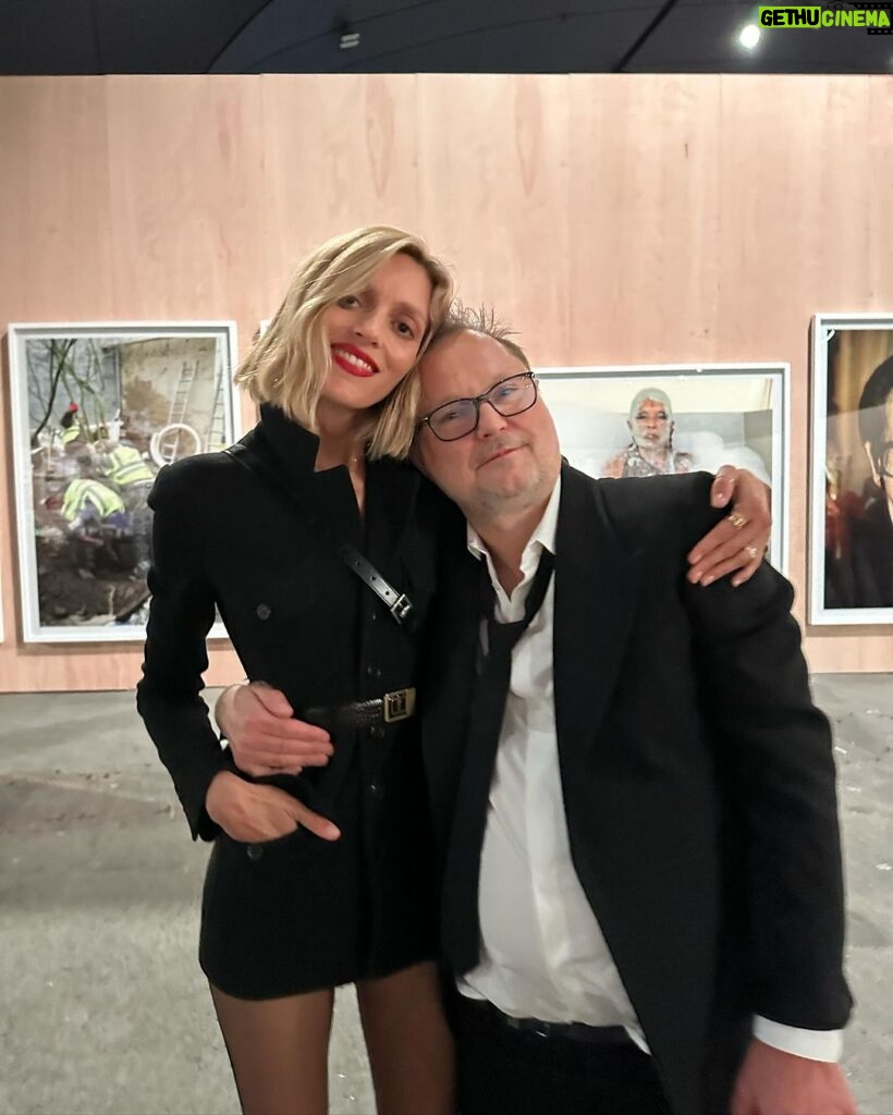 Anja Rubik Instagram - Congratulations my friend! Juergen Teller „I want to live” exhibition opening dinner with Saint Laurent and Anthony Vaccarello at Le Grand Palais Ephemere. @anthonyvaccarello @ysl @doviledrizyte