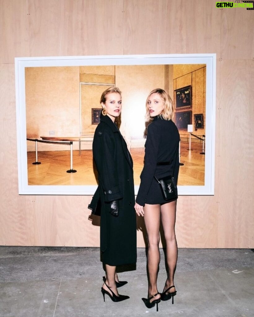 Anja Rubik Instagram - Congratulations my friend! Juergen Teller „I want to live” exhibition opening dinner with Saint Laurent and Anthony Vaccarello at Le Grand Palais Ephemere. @anthonyvaccarello @ysl @doviledrizyte