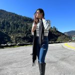 Anjali Arora Instagram - 🥀 #anjaliarora #travel #mountains