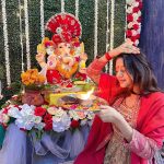 Anjali Arora Instagram - Day 3😍❤️🙏🏻 #ganpatibappamorya #anjaliarora ❤️❤️ decor by - @thecurators_official