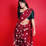 Anjali Arora Instagram - Kya bolti public😍? #anjaliarora #anjalians #anjaligang #teamanji #anjaliaroraarmy 📸- @ronakza143 💄- @ayazkhan5621_ Outfit- @sunnynagpalofficial