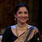 Ankita Lokhande Instagram - As Bigg Boss said, “Rishton wali ladki”, kyuki Pavitra Rishton se badhkar Ankita ke liye kuch nahi hai 💯❤️ Let’s save her with all our support. Vote for #AnkitaLokhande on the @officialjiocinema app now. Voting lines are open till Sunday 12PM ✨ Credits:- Saree: @nagpurepaithani.pune Jewel: @avaranjewellery Styled By: @hemlataa9 @stylebyhemlataa Assisted by: @saloni142_ Intern: @akkshaajaiin_5 @colorstv @beingsalmankhan @officialjiocinema @endemolshineind #AnkitaLokhande #Ankita #VoteForAnkita #FinaleWeek #GrandFinale #BiggBoss #BB17 #DilDimaagAurDum #Colors #SalmanKhan #JioCinema