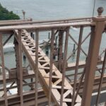 Anna Sedokova Instagram - Just a couple of pictures from Brooklyn to remember… Несколько картинок которые хотелось бы сохранить . Мой первый автограф на баскете . Первый Brooklyn. Первый мост . И первая рикотта с трюфельным медом 🤤 Barclays Center
